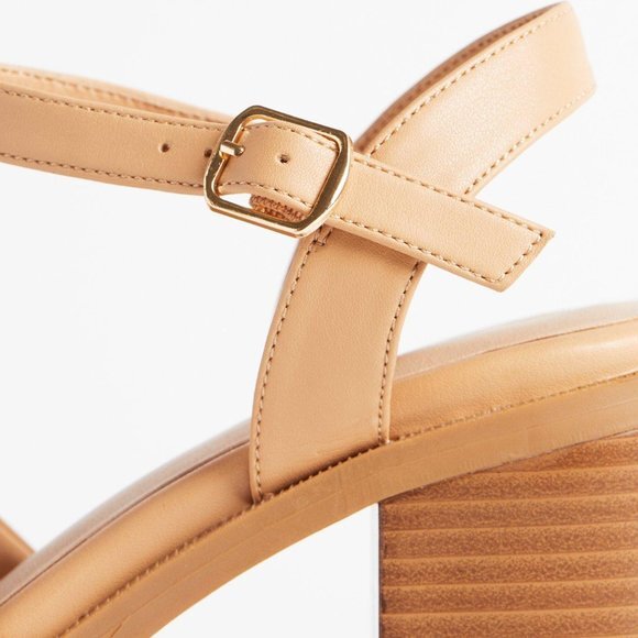 New In Package Torrid Soft Knot Heeled Platform (WW) - Picture 5 of 5